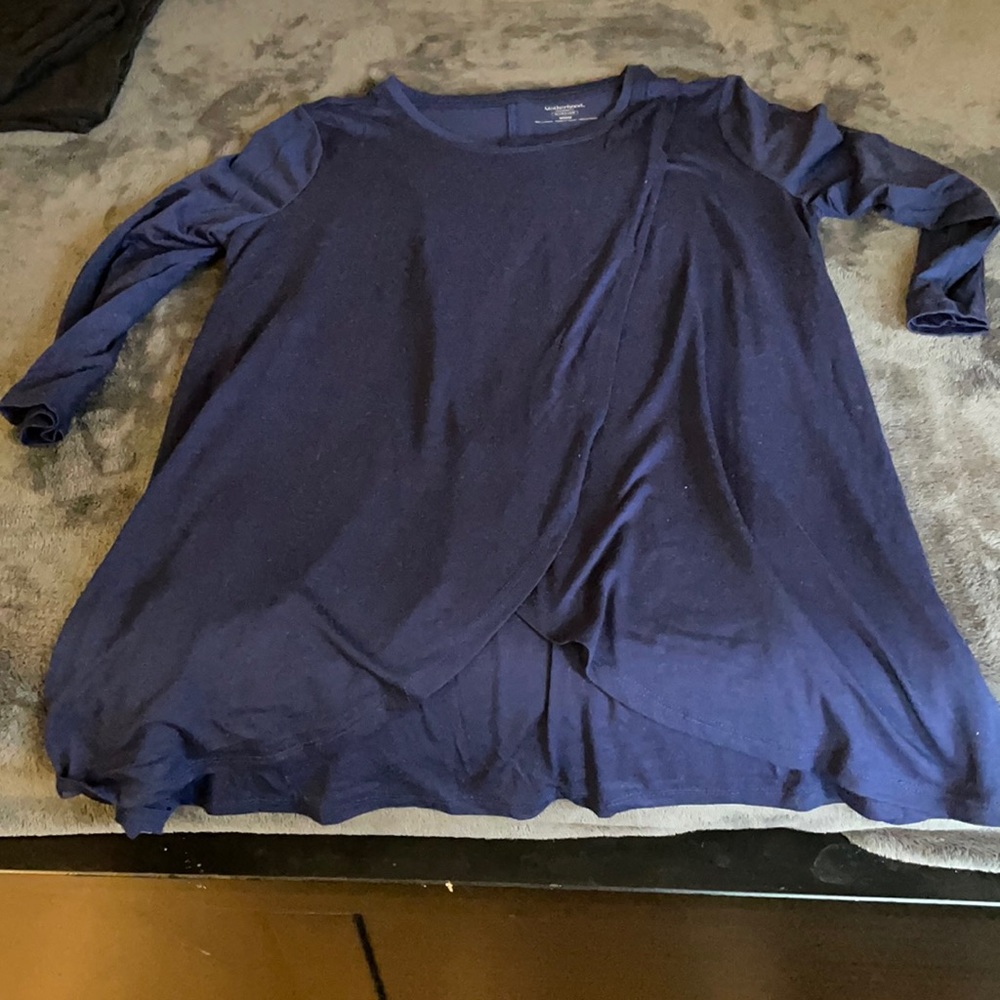 3/4 sleeve nursing tees (2)